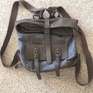 Sherpani back pack style purse